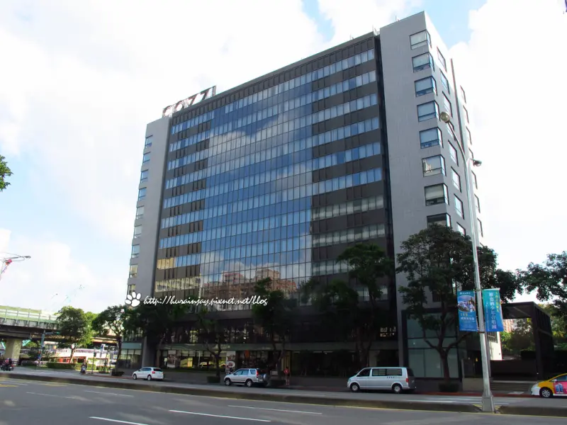 【住宿】台北‧捷運行天宮站‧HOTEL COZZI 和逸‧台北民生館‧溫馨4星級飯店