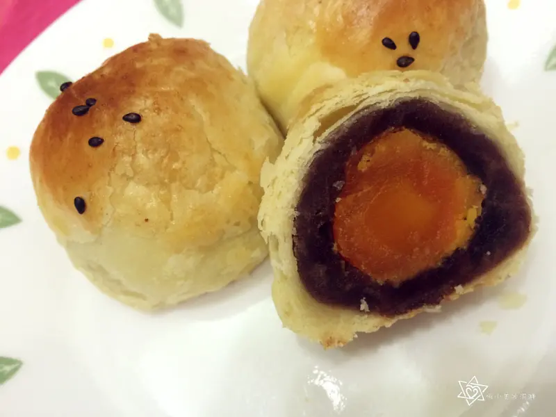 ♥吃吧~彰化♥遇見我的夢幻蛋黃酥☆不二家蛋黃酥☆(伴手禮 鳳梨酥 美食)