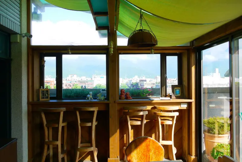 【花蓮】荷風藍亭 精品民宿~空中花園好風景~