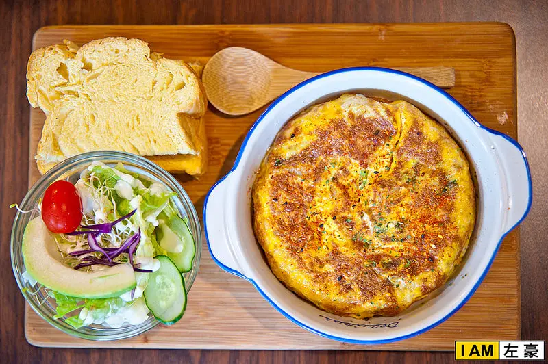 [食記] 高雄o鳳山區 路也食光coffee&Brunch(極!隱密早午餐，烘蛋推推~)