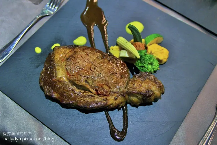 『食記』高雄左營。瑪列巴黎味，品味緩慢美食饗宴