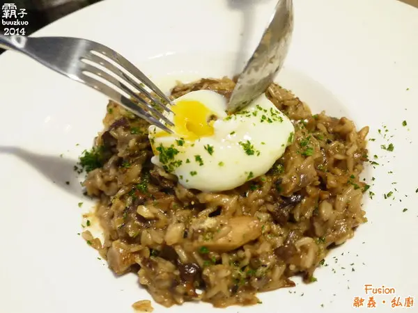 隱藏在巷弄內的義法料理「Fusion融義‧私廚」，海大蝦跟鱸魚好威~        
      