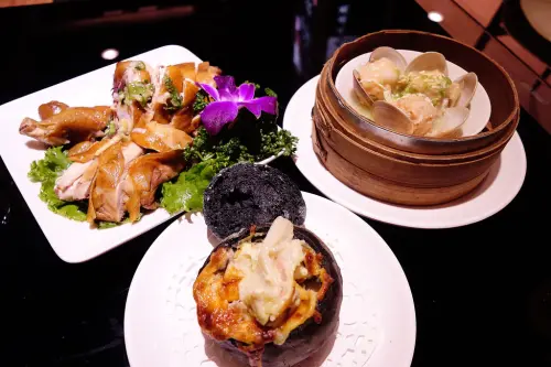 【新竹美食】京龍港式飲茶+平價好吃小點+爆漿流沙包~特色創意美食+聚餐餐廳