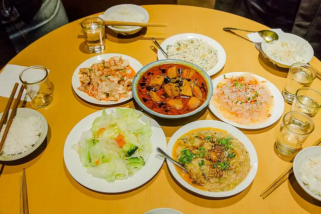 【台北捷運美食】【台電大樓站美食】巫雲雲南菜-神祕的無菜單料理