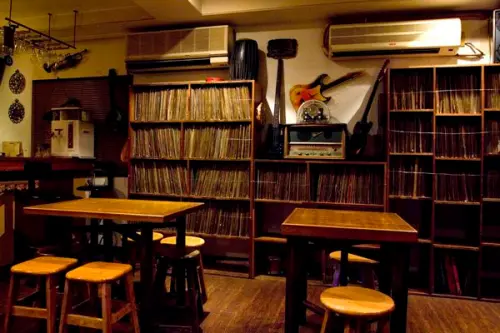 (台大周邊美食) 融合黑膠與酸辣辛香的巫雲雲南家常菜