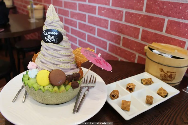 巴部屋工房~純粹‧健康的美味❤超有誠意的萬丹紅豆牛奶冰淇淋+超甜哈蜜瓜