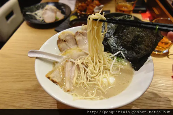 【台中】一風堂拉麵(台中三越中港店)；連霸三屆日本電視冠軍的拉麵終於來台中了！