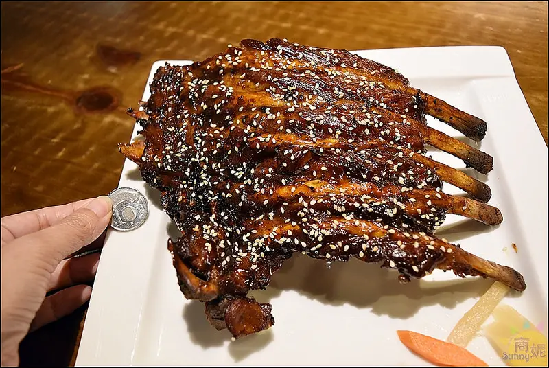 台中爆好吃平價餐廳。新唐人御品豬腳。餐點好吃價格不貴吃的到道地台灣味@sunny吃喝遊樂