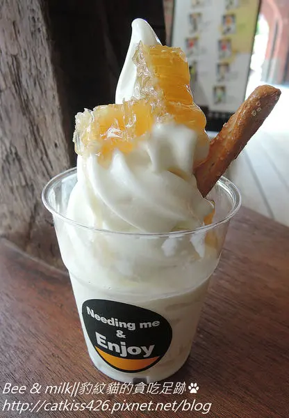 【台中 甜品】Bee & milk-- 韓風吹，蜂巢冰淇淋初體驗。