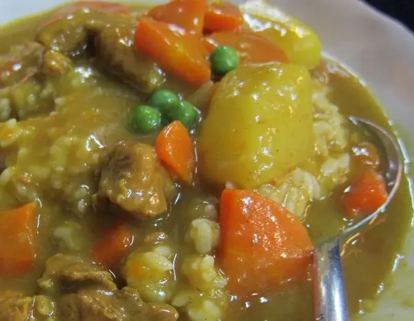 保安路上台式咖哩飯  阿娟咖哩飯 鴨肉羹 當歸鴨