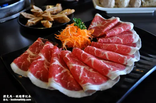 食材新鮮、湯頭美味度破表的鴛鴦鍋：三國鼎立麻辣鍋