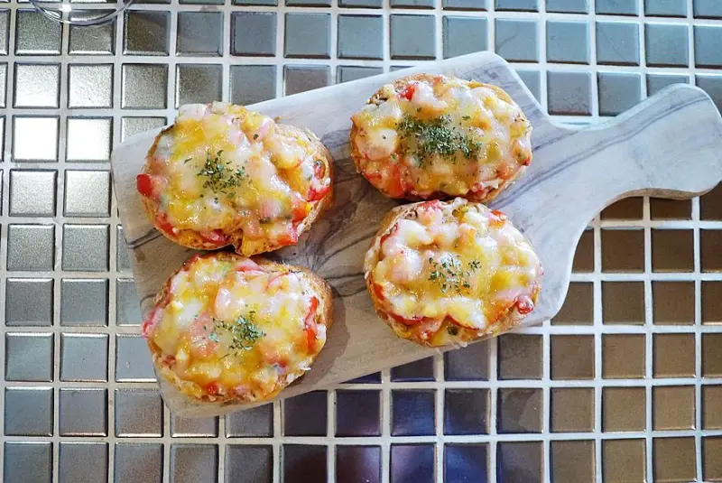 【台北】東區 Js cafe & bistro 輕鬆小酒館‧咖啡‧輕食‧甜點‧下午茶♡