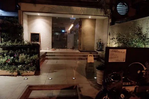 INDULGE(實驗創新餐酒館) ► 台北 大安區 ◄ 捷運沿線美食：忠孝復興站 x 世界調酒冠軍師隱身靜謐低調餐酒館，一起超驚豔調酒之微醺享受吧