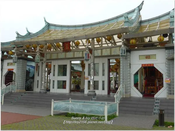 【彰化鹿港旅遊】玻璃媽祖廟 - 護聖宮。耀眼的玻璃廟