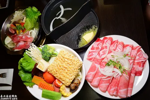 【彰化│美食】田中美食，翻牆鍋?!鍋物加烤物不稀奇，還可以炒泡麵喔。森北海道鍋物