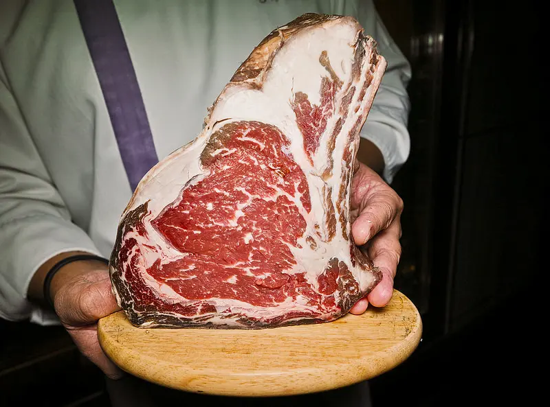 頂尖對決,一次享用50天乾式熟成牛排與伊比利豬!! B-Cape Steakhouse 牛排館