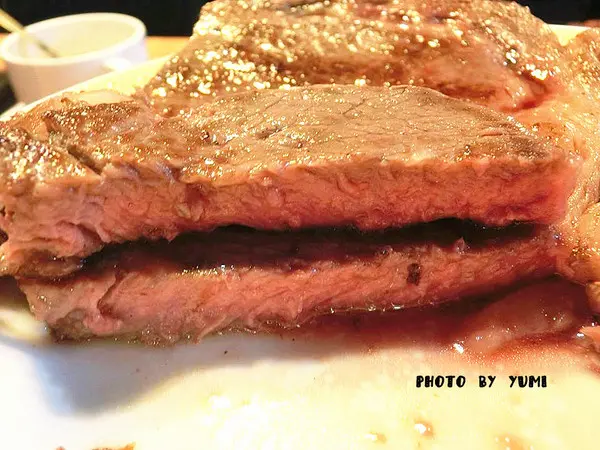 【台中食記-南屯區】巨無霸牛排!大口吃肉好滿足@夯地方牛排              