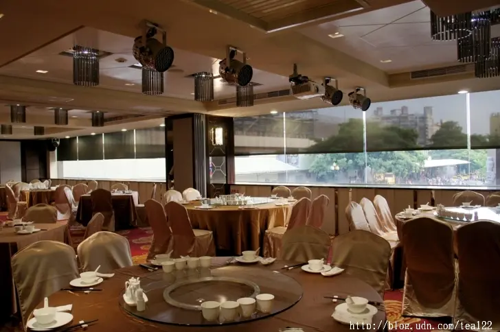 誰說中秋一定要烤肉？豐原火車站前五都飯店港式佳餚，令人欣喜。