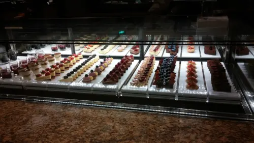 【食記】台北 國賓大飯店 明園西餐廳 改裝後全新菜色 握壽司 位上龍蝦