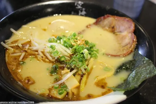 KukaiRamen&Izakaya空海拉麵✪台中拉麵新選擇~湯頭美味~103.09.0