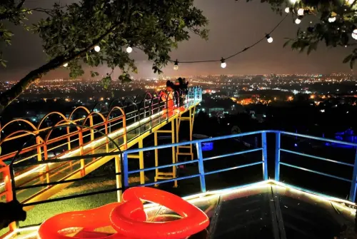 【宜蘭員山 | 景觀咖啡廳】自高空中走入輝煌的蘭陽夜色✧兔子迷宮A.maze咖啡餐廳