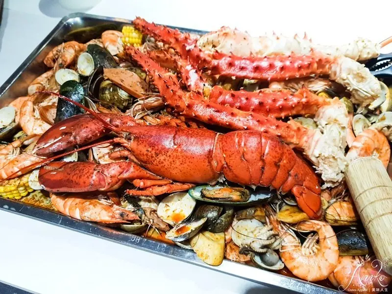 【台北美食】蝦老爹美食海鮮。國父紀念館美食～浮誇系澎湃海鮮！用手抓著吃最過癮 - ANIKO 艾妮可美味人生
