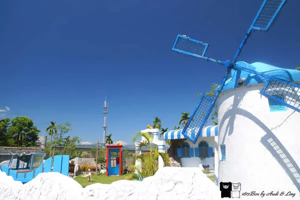 【南投。埔里】又見藍白建築。南瓜小屋充滿童趣。可妮小屋下午茶