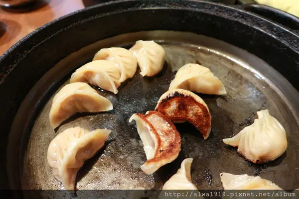 【新竹美食揪團】第24團：功夫莫測的鐵燒餃子~鐵字開頭都是比較強！人氣大滿貫的餐廳