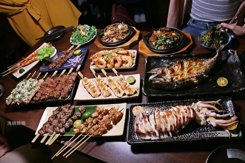 士林居酒屋『大村武串燒居酒屋(士林店)』串燒、烤物、炒物、梅酒、啤酒、菜單價位、日式包廂(捷運劍潭站/士林站)