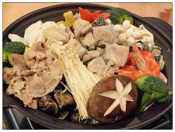 【台北】捷運行天宮站。商業午餐。桌宴。團體聚會。食材極鮮，精緻好食的美饌佳餚「極鮮饌」海鮮料理餐廳