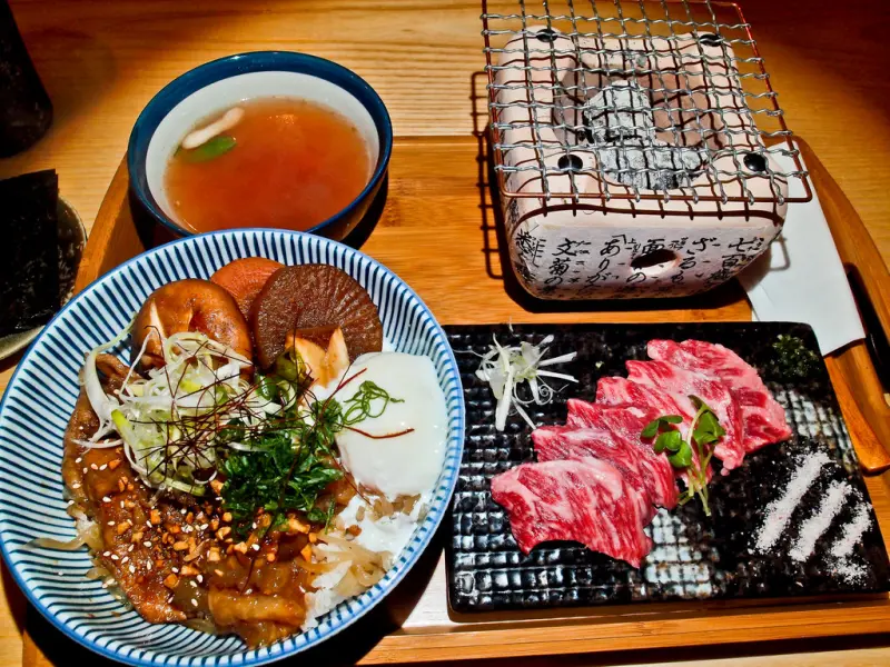 台北 深夜的美食好去處 職人燒肉丼店舖