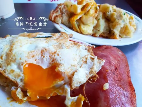 【台中北區】一心蛋餅傳統知名粉漿蛋餅，許多外地人慕名而來，邪惡起司爆漿蛋黃......