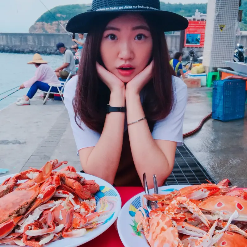野柳一日遊｜吃新鮮直送的萬里蟹，野柳漁港「新北市野柳假日活蟹市集」 (三芝、石門、金山、野柳景點)