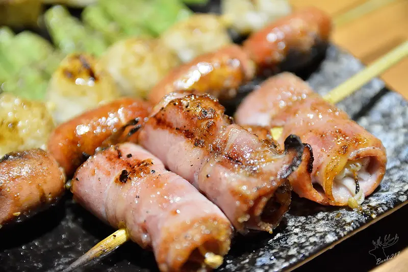 柒串燒屋燒烤15元起:台北中山區捷運台北車站善導寺站 北一綠豆沙牛奶