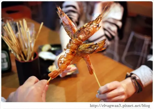 [捷運善導寺站] 柒串燒屋 -- ☆深夜食堂☆ 下班宵夜、好友聚會首選♥ 和風焦糖美味串燒●海鮮一級棒♪ 也可以外帶唷!!