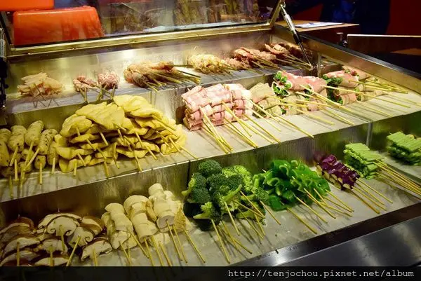 花花，甲飽沒【台北食記】柒串燒屋 一串15元起超平價美食 cp值爆高還可外帶