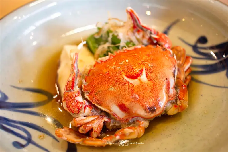 「台中北區日式料理」本壽司 sushi stores 日本料理專賣店，無菜單料理選用當季食材吃出層次及質感  道道驚豔! 眾多單點壽司口感頂級價格實惠!