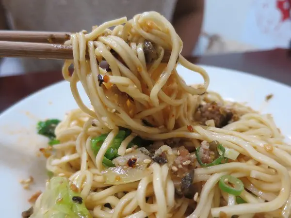 會燃燒的四川麵2~    ..回鍋肉麵篇              