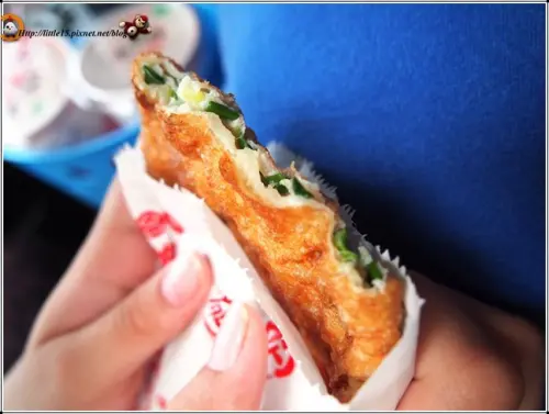 台南 鄭記蔥肉餅 每次都大排長龍