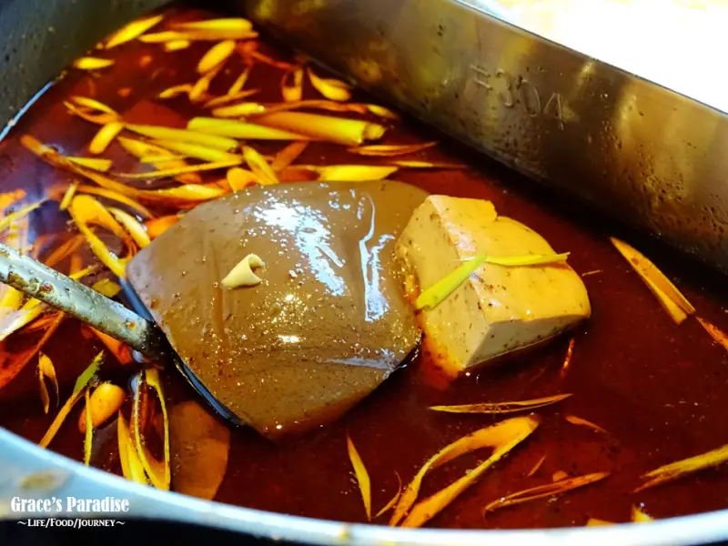 「辛殿麻辣鍋」ATT 4 FUN 信義店：沒訂位幾乎吃不到，Prime級牛肉、哈根達斯冰淇淋...頂級食材吃到飽，推薦必嚐鴛鴦鍋