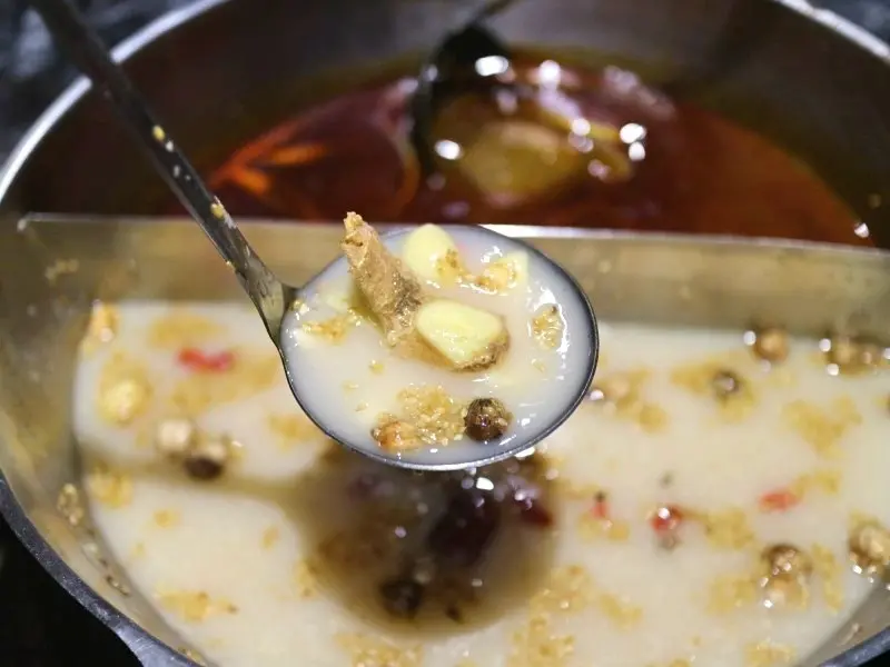 【火鍋吃到飽】辛殿麻辣鍋，肉片大、選擇多，2個小時吃得忙又飽