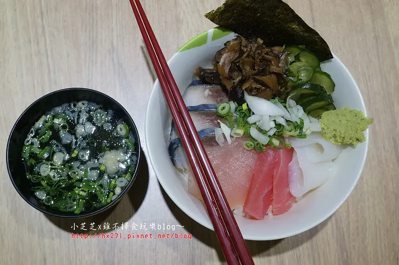 【台北美食】飯樂丼Fun Rice-長安店~個人化餐點~拼出自己愛吃食材~不夠大碗味道有待努力