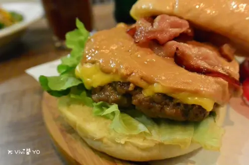台北大安區東區 捷運國父紀念館站 胖東西廚房CoolZi 可愛店狗 加麵免費(文末有菜單)