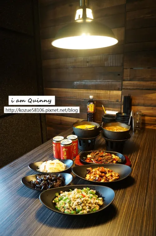 【美食】四川香鍋 mix 台灣熱炒 ♫ 小川 台灣 居酒館