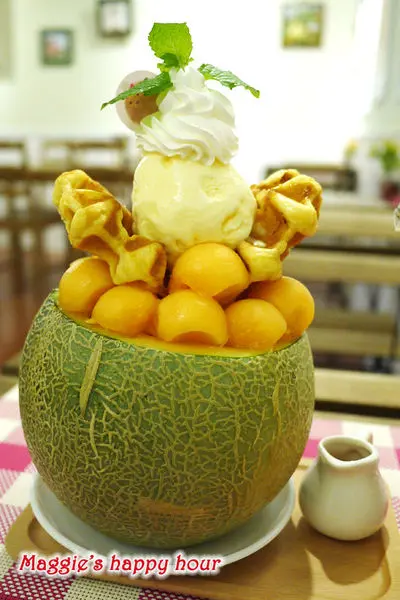 捷運信義安和【蕾蓓蒂比利時鬆餅】超威的哈密瓜塔瓦芙&鐵鍋雙層起士培根瓦芙