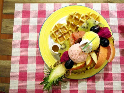 邀約【大安】Le Petit Waffle蕾蓓蒂比利時鬆餅。鳳梨船入港震懾全場。濃濃幸福感。        
      