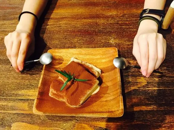 捷運東門站 ✿ 溫床 NEST ✿ 巷弄中 溫馨暖心的轉角咖啡廳