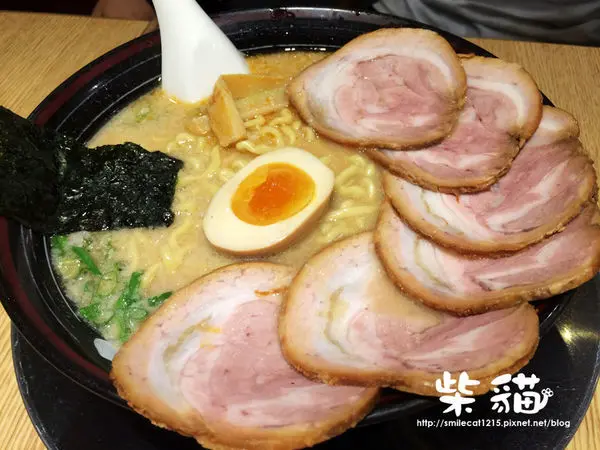 【台北】大盛無料！讓你大快朵頤的純正拉麵:::柴貓IN【屯京拉麵】