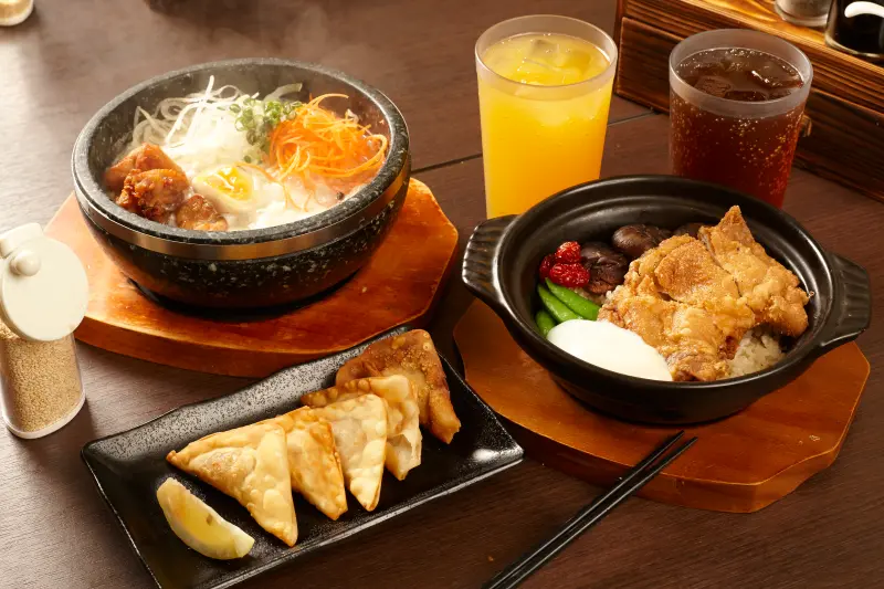 台北信義區 阪急百貨地下街美食*Monsen 門扇雞骨白湯專門店*濃郁湯頭暖心又暖胃