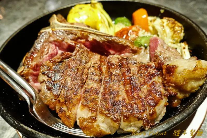 【台北中山】LIDIOT RESTAURANT 驢子餐廳 華泰王子大飯店 - 一訪再訪，美味28日乾式熟成丁骨牛排 22oz，7月限定優惠66折超划算，不可錯過!!!(邀約)